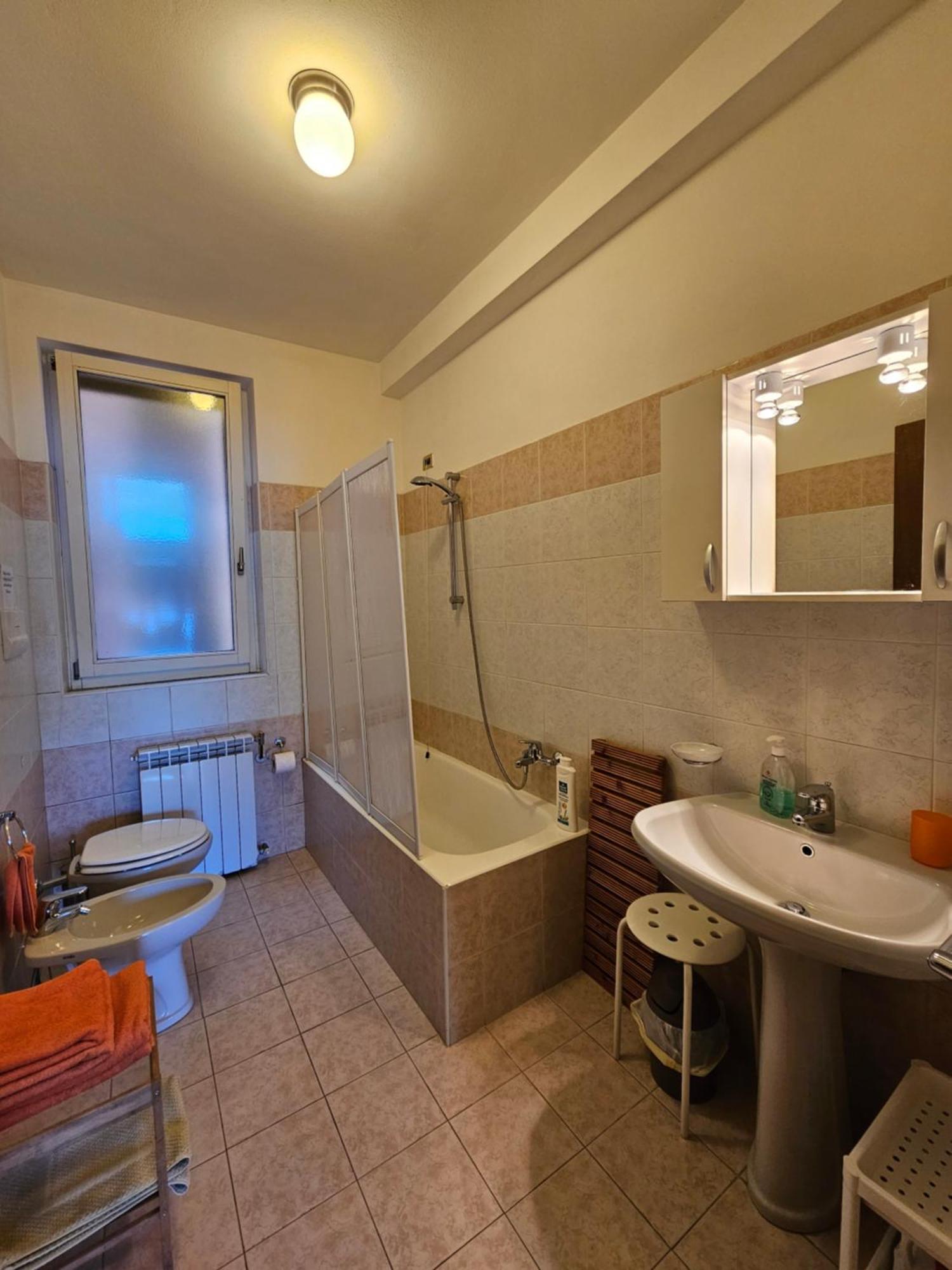 New Apartment Lake 12 Варена Екстериор снимка